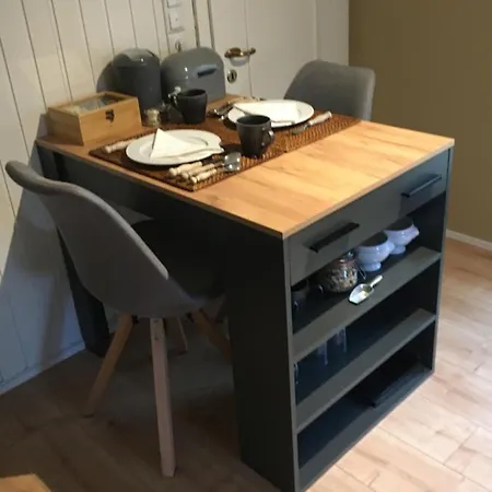 Hoellenmuehle At The Mill Pond Bed & Breakfast