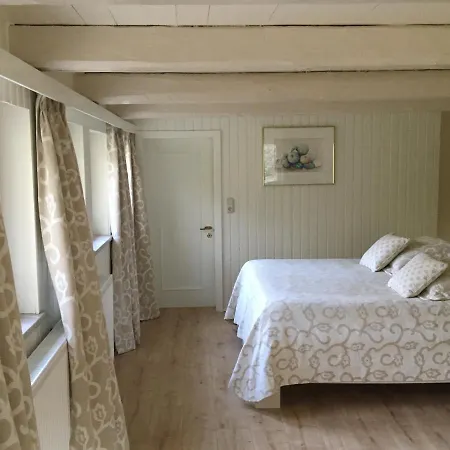 Hoellenmuehle At The Mill Pond Bed & Breakfast Hessisch Oldendorf